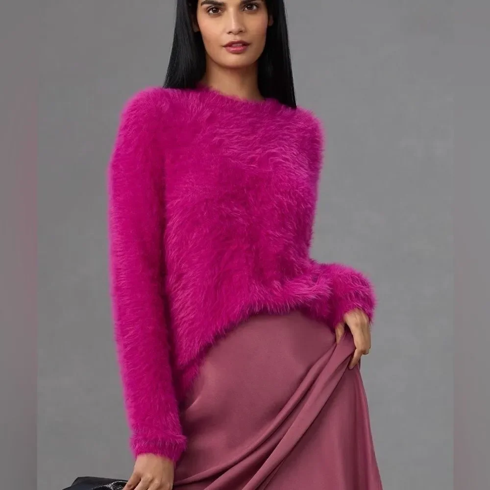 Velvet by Graham & Spencer Fluffy Sweater size Medium Fuschia